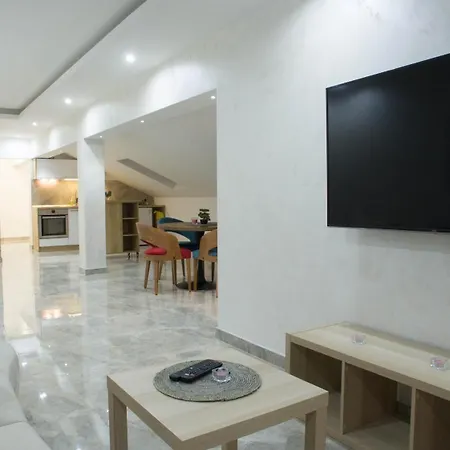 公寓 New Moment Lux 2 *