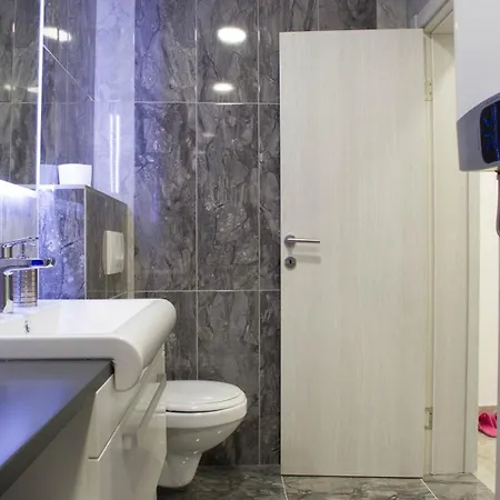 아파트 New Moment Lux 2